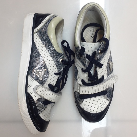 *CLOSEOUT* Guess Bonito Blue Multileather Sneakers Size 8.5 - Picture 1 of 8